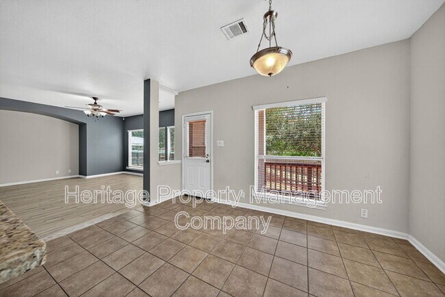 Building Photo - 606 Horn Run