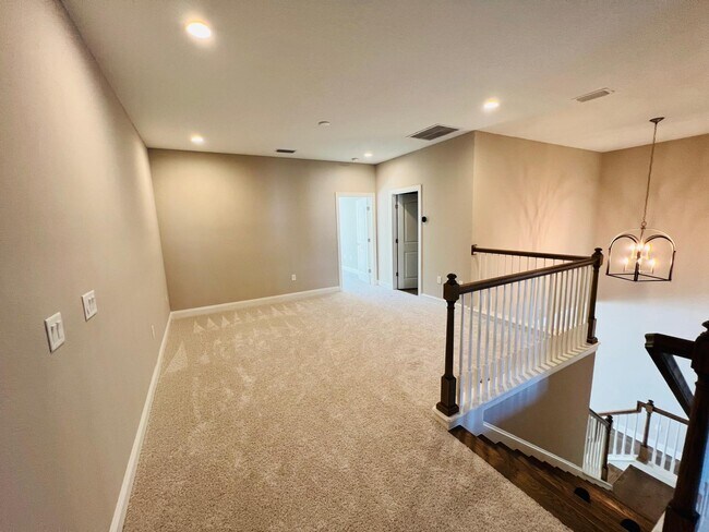 Building Photo - 11352 Newtonian Blvd