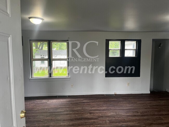 Building Photo - 229 Kentucky-