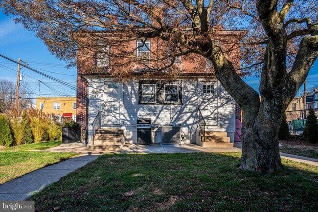 Building Photo - 2538 E County Line Rd