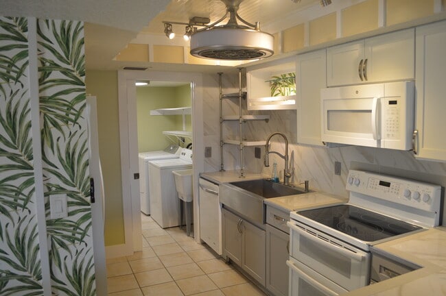 Building Photo - 115 Indian River Dr