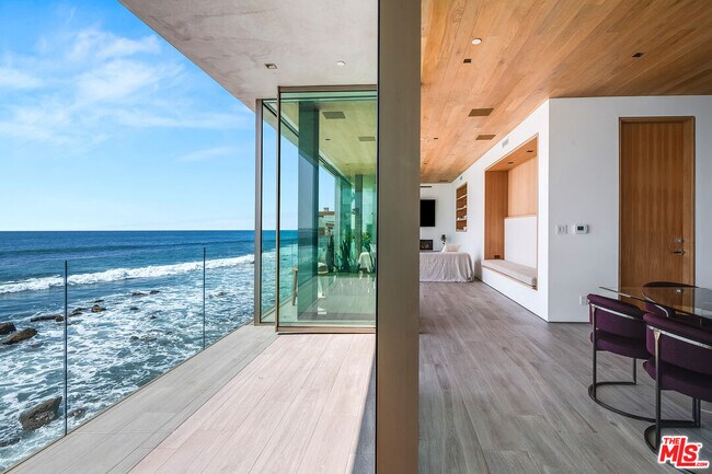 Building Photo - 24300 Malibu Rd