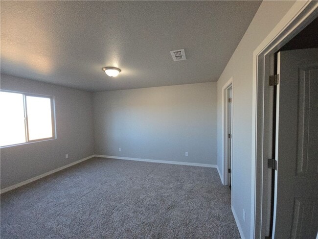 Building Photo - 2951 E Colina Cerbat