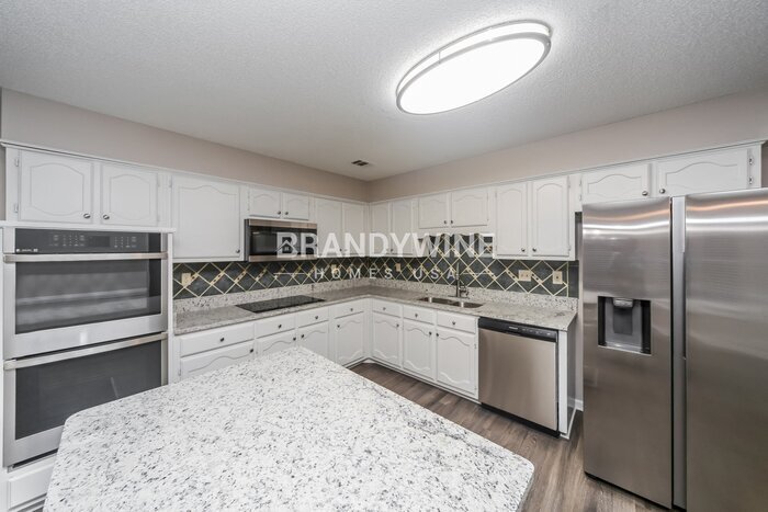 Building Photo - 7726 Killdeer Ln
