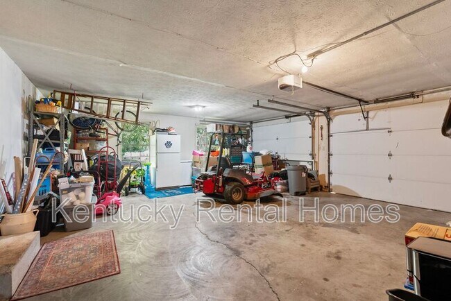Building Photo - 789 Dry Ridge Rd