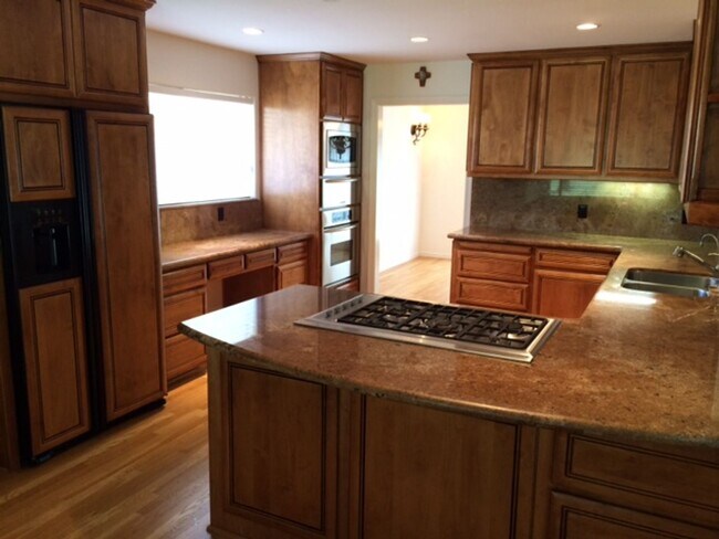 Building Photo - 2 BDRM/3 BATH Fair Oaks Home with an AMAZING view of North Ridge Country Club*** Coming Soon!