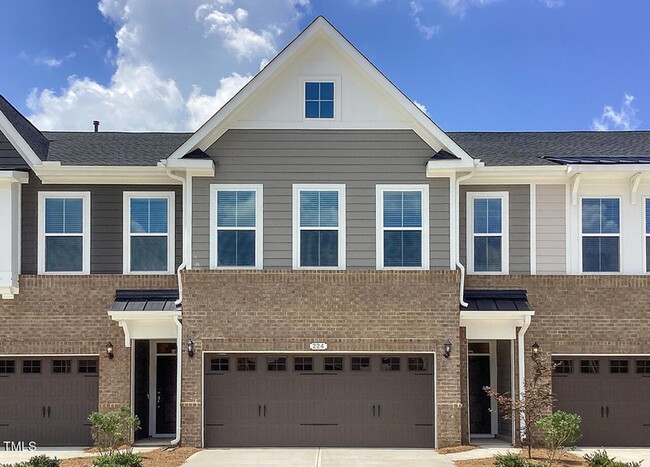 Building Photo - 635 Cline Falls Dr