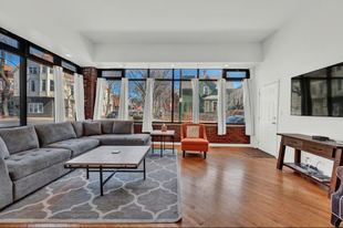 Building Photo - 3456 N Damen Ave