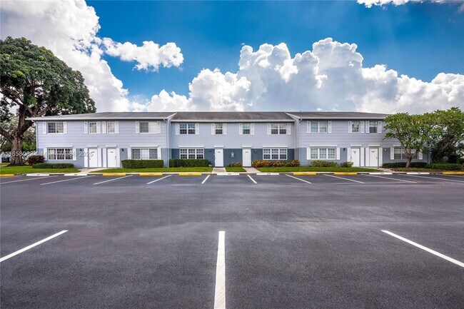 Building Photo - 1824 SW 81st Way