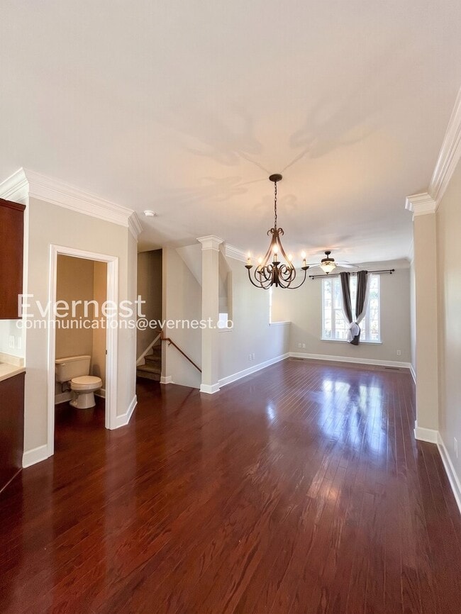 Building Photo - 7222 Althorp Way