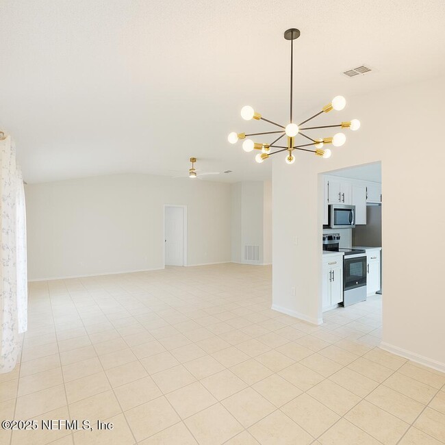 Building Photo - 2898 Canyon Falls Dr