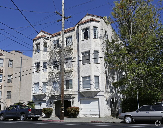 Primary Photo - 642 Alcatraz Ave