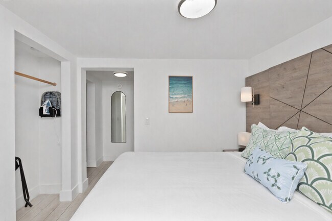 Building Photo - 1801 Withers Dr