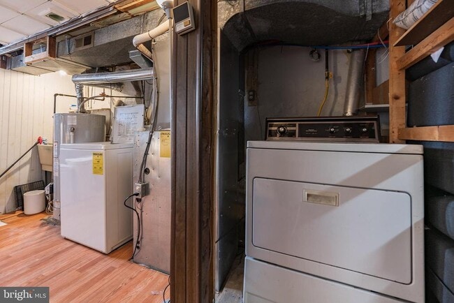 Building Photo - 2978 E Thompson St