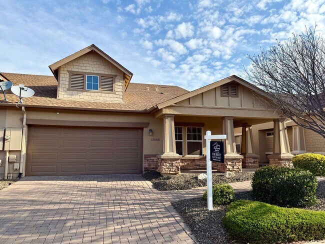 Building Photo - Amazing townhome in Quailwood