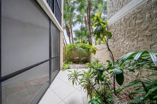 Building Photo - 16300 Golf Club Rd