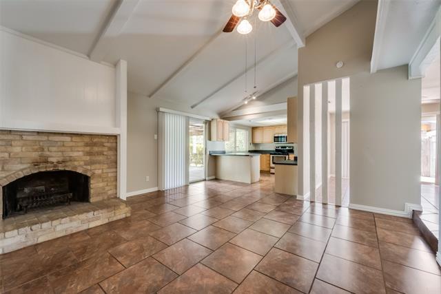 Building Photo - 5605 Valley Mills Dr