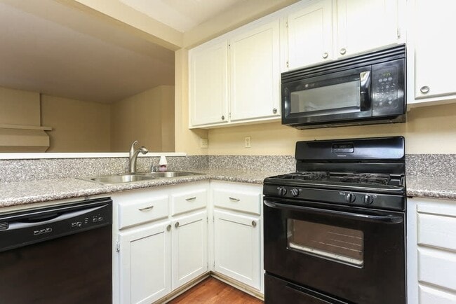 Building Photo - 10349 Beryl Ave