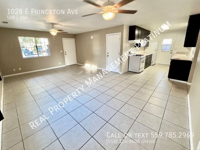 Building Photo - $2,295 Shields & Maroa - 5 bedroom & 2 bat...