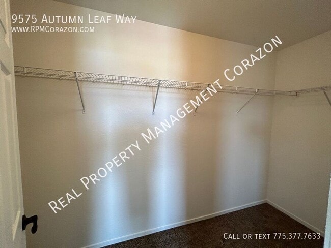 Building Photo - 9575 Autumn Leaf Way