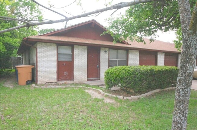 Building Photo - 12313 Willow Wild Dr