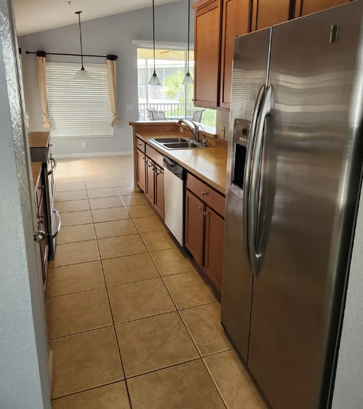 Building Photo - 4505 SW 52nd Cir