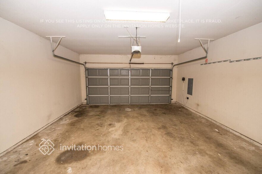 Building Photo - 1621 Churchill Ln