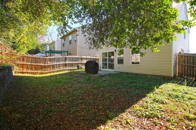 Building Photo - Craftsman Style 3BR 2.5BA for rent!