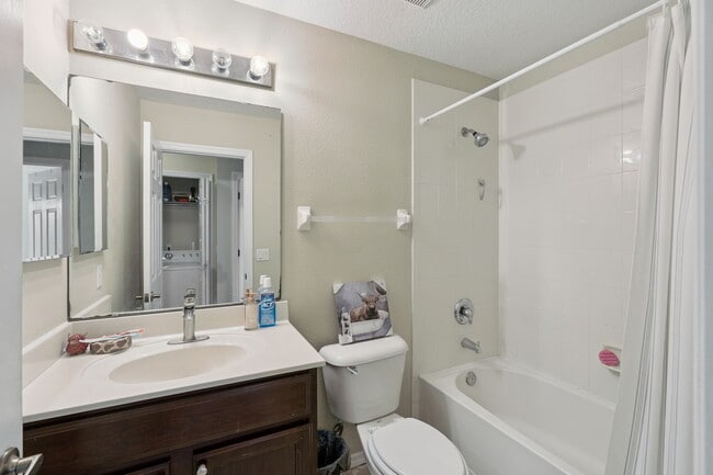 Building Photo - 3812 Silverbell Loop