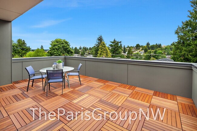 Building Photo - Absolutely Stunning 5br/4404sf Modern Magnolia Luxury