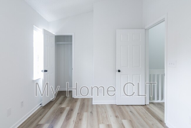 Building Photo - 1766 Forest Side Ln
