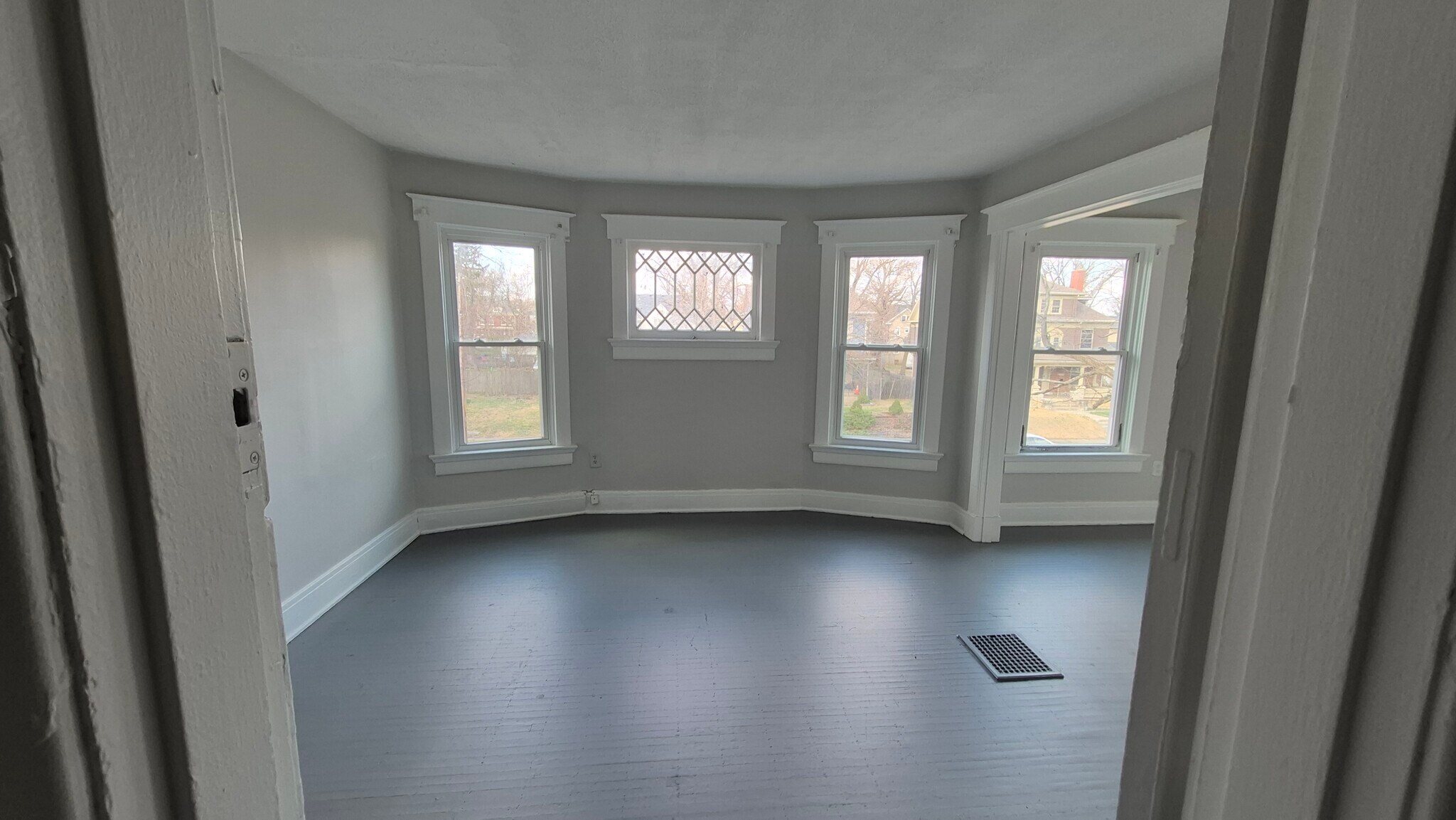 Building Photo - 34 Cambridge Ave