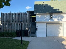 Building Photo - 555 Franklin Ave