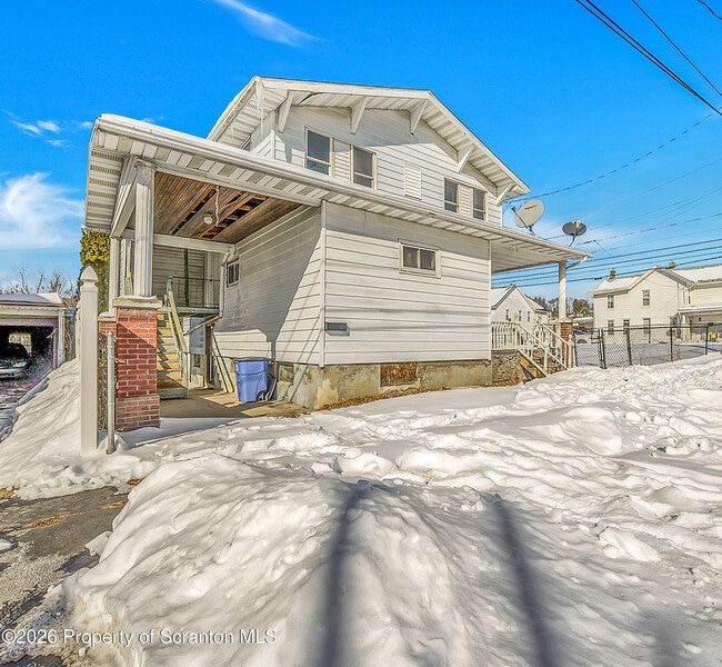 Building Photo - 227 N Rebecca Ave