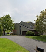 Building Photo - 8249 Honeysuckle Dr