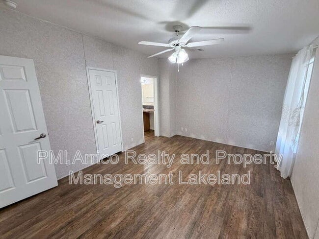 Building Photo - 2974 Hickory Rd