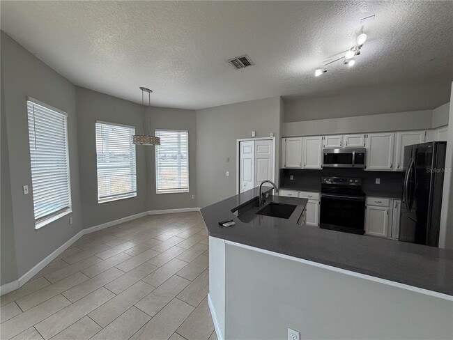 Building Photo - 2829 Middleton Cir