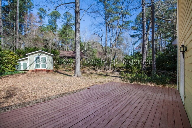 Building Photo - 702 Buckingham Rd
