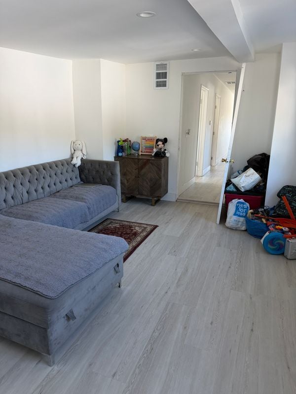 Building Photo - 10356 Oro Vista Ave