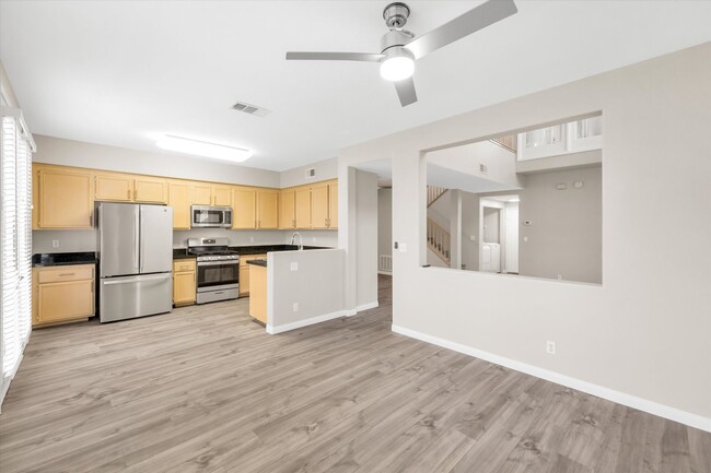 Building Photo - Summerlin Location