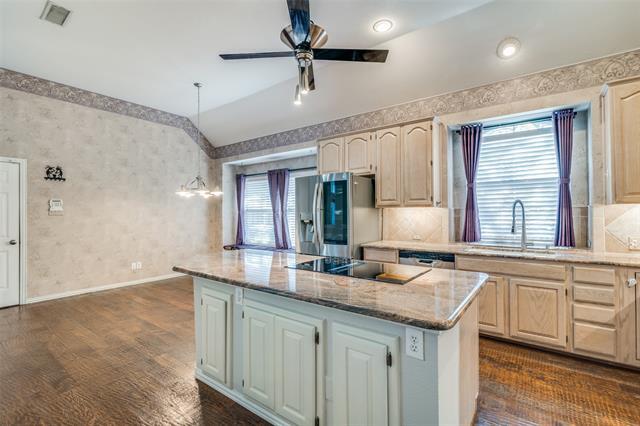 Building Photo - 6217 Palomino Dr