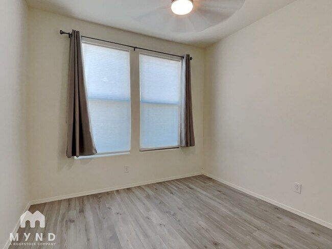 Building Photo - 2747 W Apollo Rd