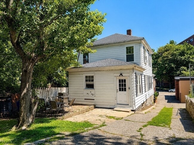 Building Photo - 1 Adirondack Pl