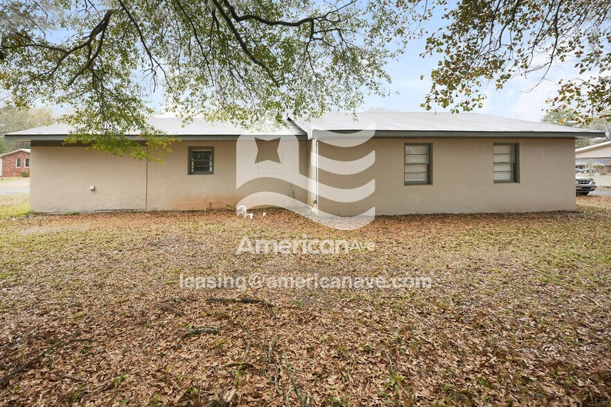 Building Photo - 1134 Lovely Ln