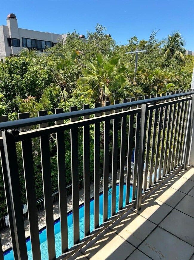 Building Photo - 100 Ocean Ln Dr