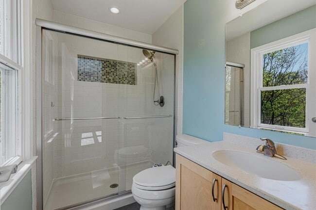 Building Photo - 1646 Stowe Rd