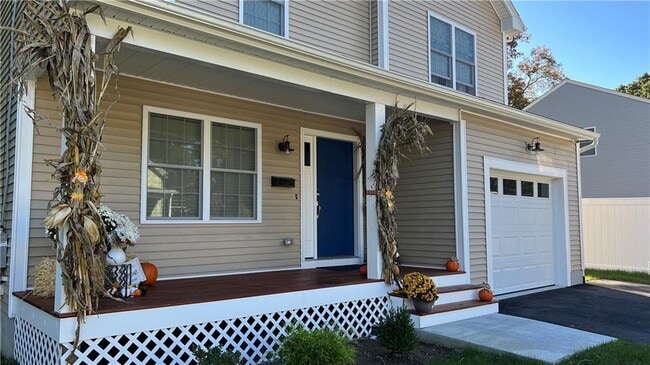 Building Photo - 100 Brentwood Ave