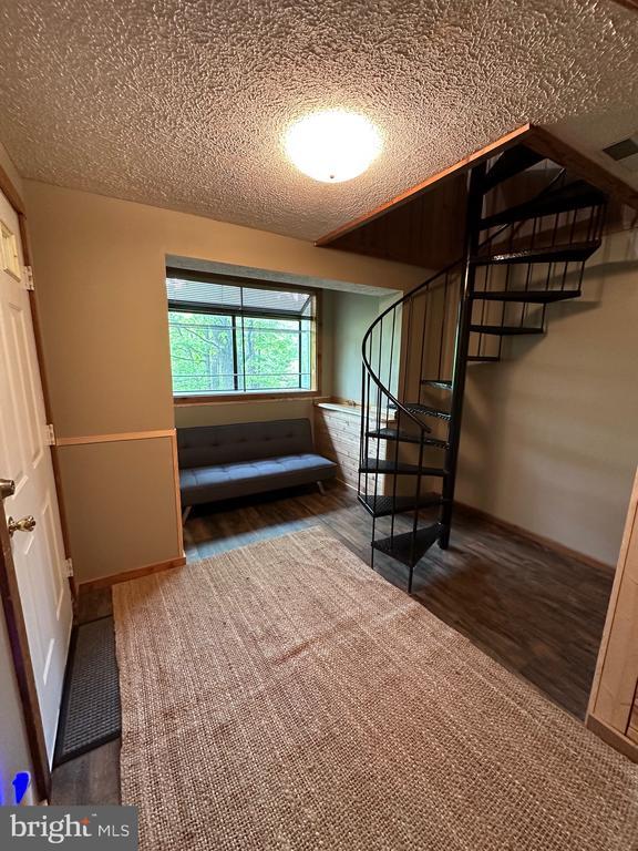 Building Photo - 346 Spitz Ln