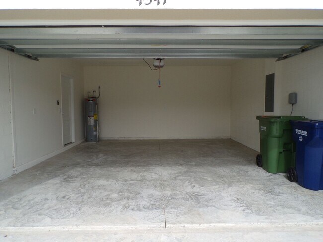Building Photo - 4347 Testana Ln