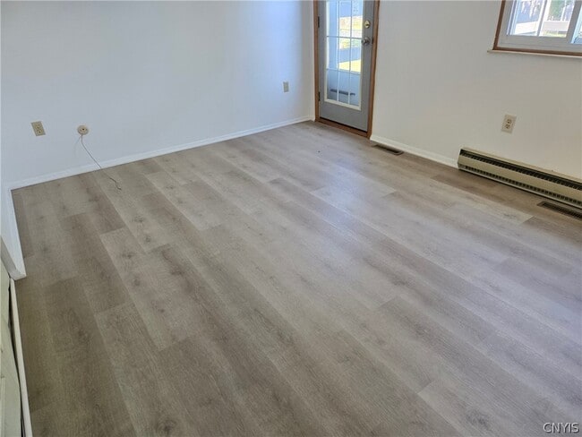 Building Photo - 8265 Warbler Way
